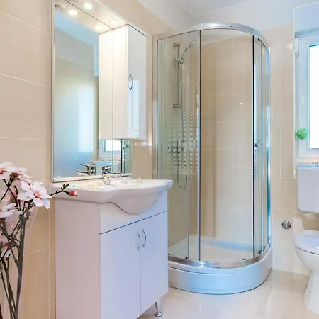 Amazing In With 2 Bedrooms, Wifi&outdoor Swimming Pool * Dramalj